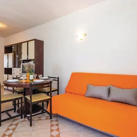 501 - Rab Island Oasis Retreat Апартаменты Супетарска-Драга