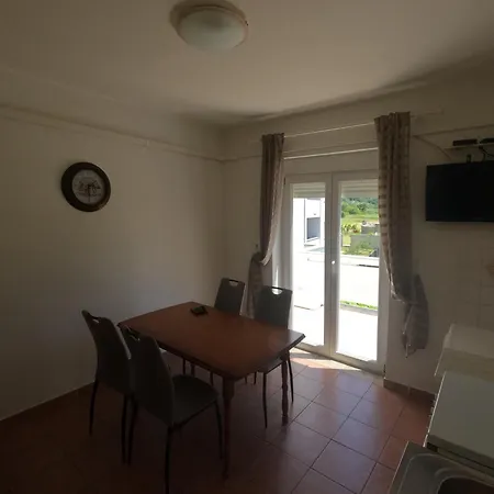 501 - Rab Island Oasis Retreat Супетарска-Драга